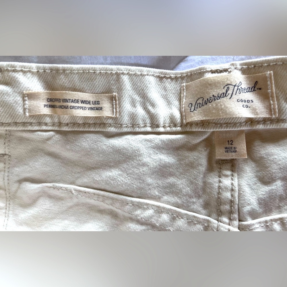 Universal Thread Off-White Cropped Wide Leg Jeans - Picture 4 of 5